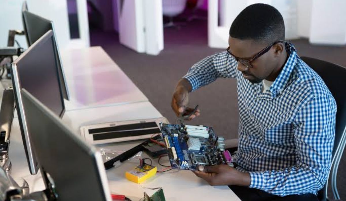 Computer Technician landmark college south africa